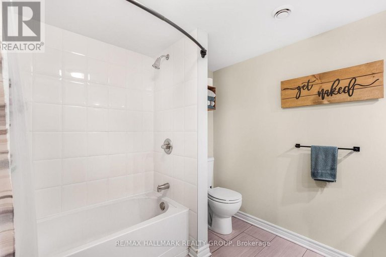 29657776/265-titanium-a-private/convent-glen-north/ottawa/ontario/K1C0A5_23