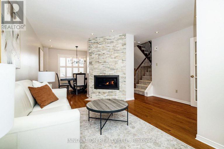 29480326/2751-massicotte-lane/emerald-woodssawmill-creek/ottawa/ontario/K1T3G9_6