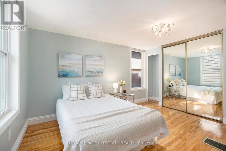 29076592/115-springhurst-avenue/ottawa-east/ottawa/ontario/K1S0E3_14