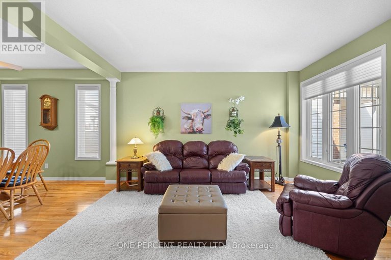 29586149/2113-hallendale-street/springridgeeast-village/ottawa/ontario/K4A4S1_5