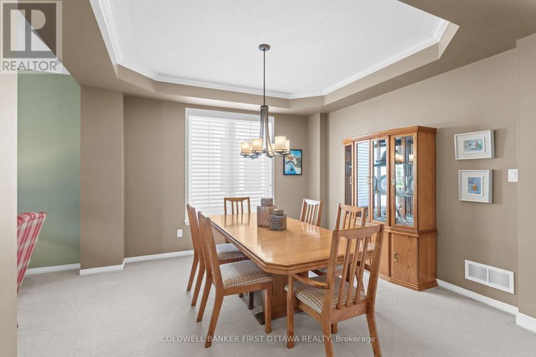 28479231/97-blackshire-circle/stonebridge/ottawa/ontario/K2J5M3_10