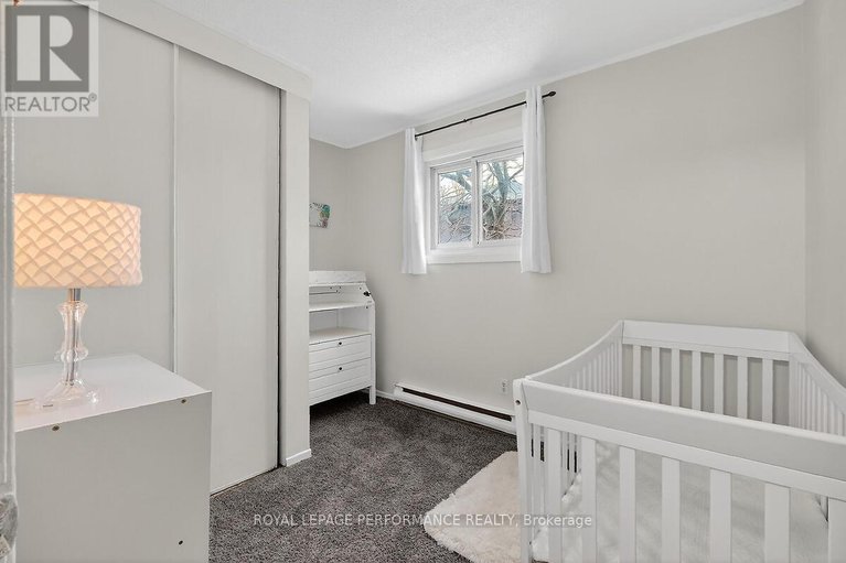 29468633/42-compata-way/blackburn-hamlet-south/ottawa/ontario/K1B4W9_25