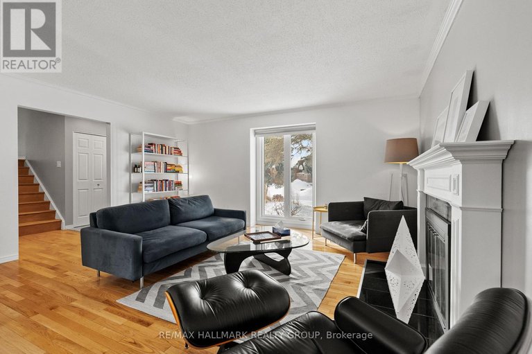 29447574/34-nanook-crescent/katimavik/ottawa/ontario/K2L2A7_26