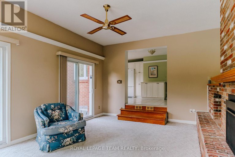 28527432/1231-fairway-drive/manotick-south-to-roger-stevens/ottawa/ontario/K4M1B3_8