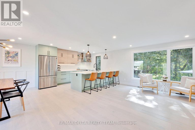 29202255/2556-gravelle-crescent/blackburn-hamlet/ottawa/ontario/K1B3A3_4