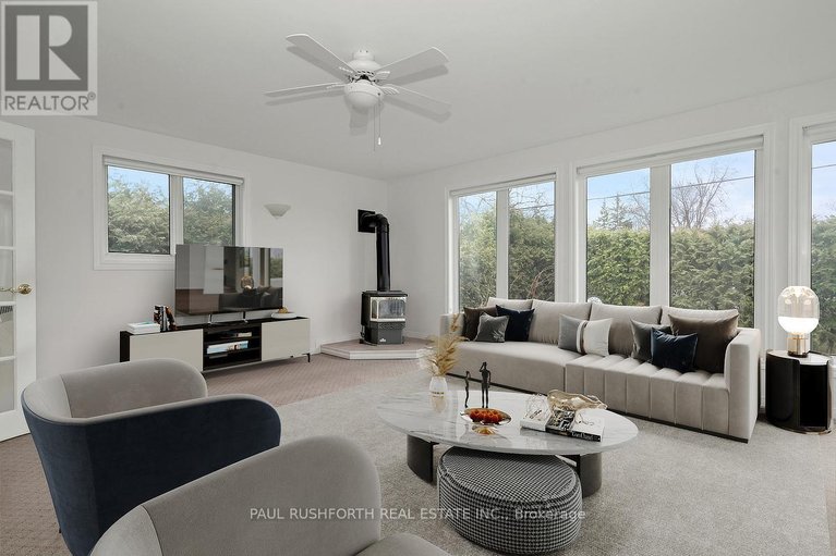 29628784/302-roxdale-avenue/bilberry-creekqueenswood-heights/ottawa/ontario/K1E1T8_22