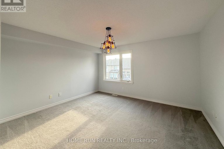 28885401/781-brian-good-avenue/riverside-southgloucester-glen/ottawa/ontario/K4M0E3_18