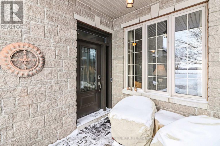 29357933/241-trail-side-circle/springridgeeast-village/ottawa/ontario/K4A5B5_2