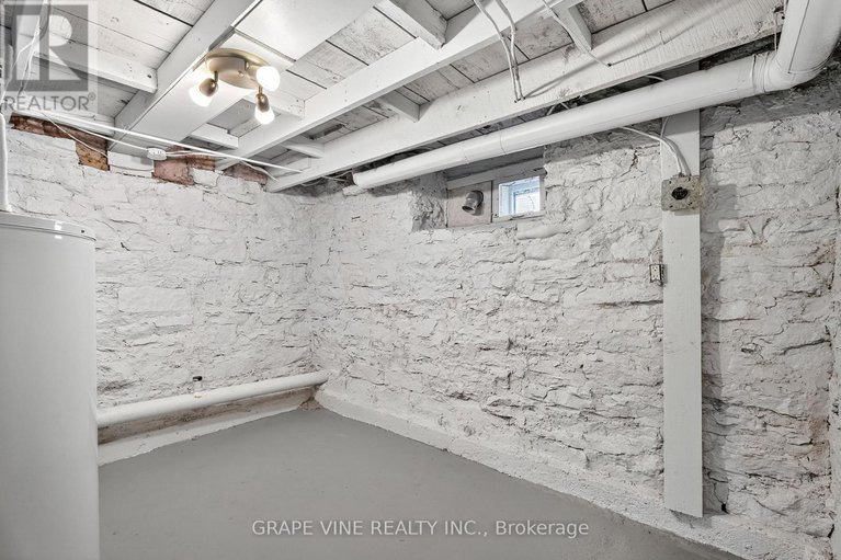 28763800/814-laurier-street/town-of-rockland/clarence-rockland/ontario/K4K1E6_19