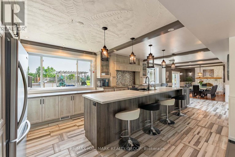 28470245/2914-pattee-road-e/east-hawkesbury-twp/east-hawkesbury/ontario/K6A2R2_12