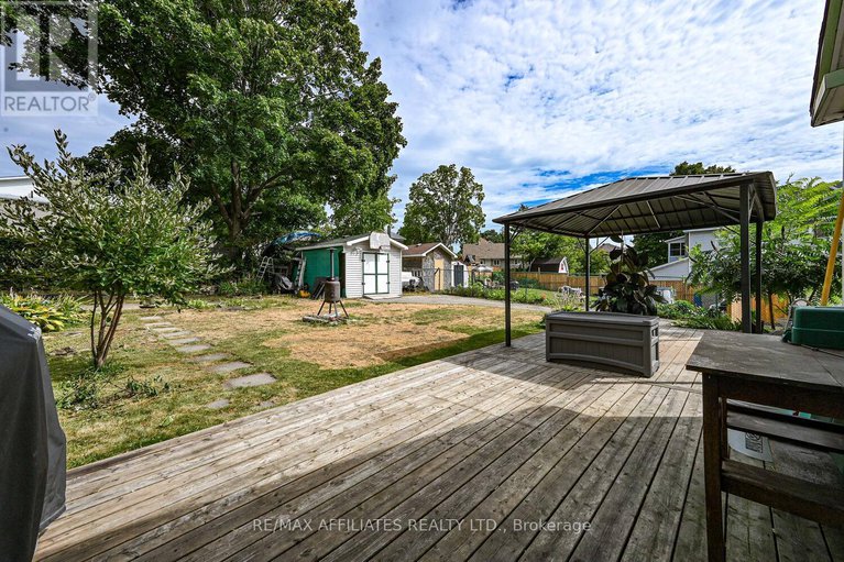 28756533/60-chambers-street/smiths-falls/smiths-falls/ontario/K7A2Y6_46