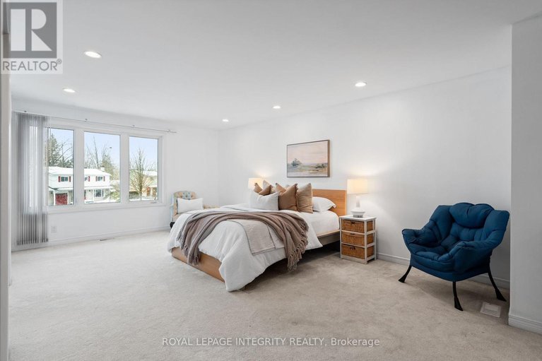 29249716/16-st-andrews-circle/glencairnhazeldean/ottawa/ontario/K2L1L3_27