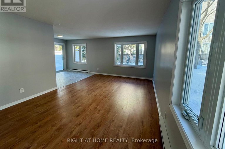 29573892/e-1033-cummings-avenue/cyrville/ottawa/ontario/K1J9K6_5