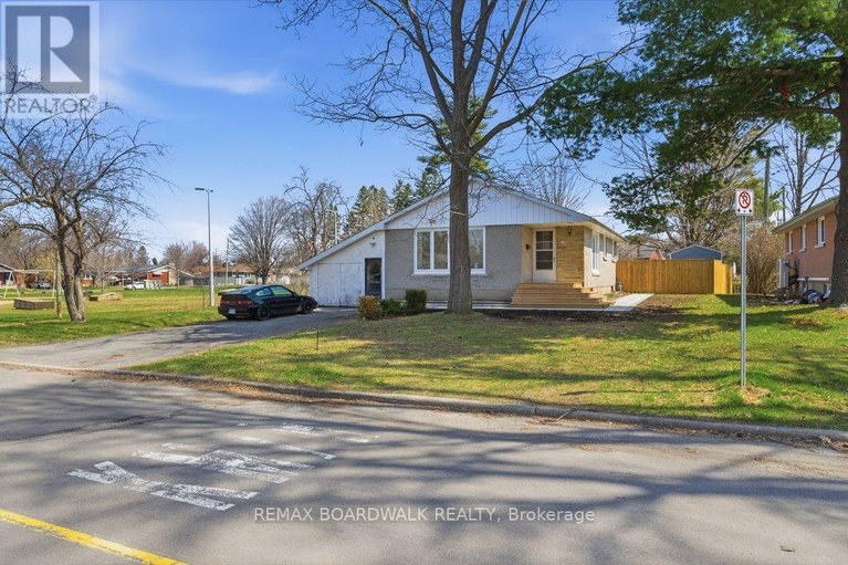 29650658/1279-adirondack-drive/kenson-park/ottawa/ontario/K2C2V7_2