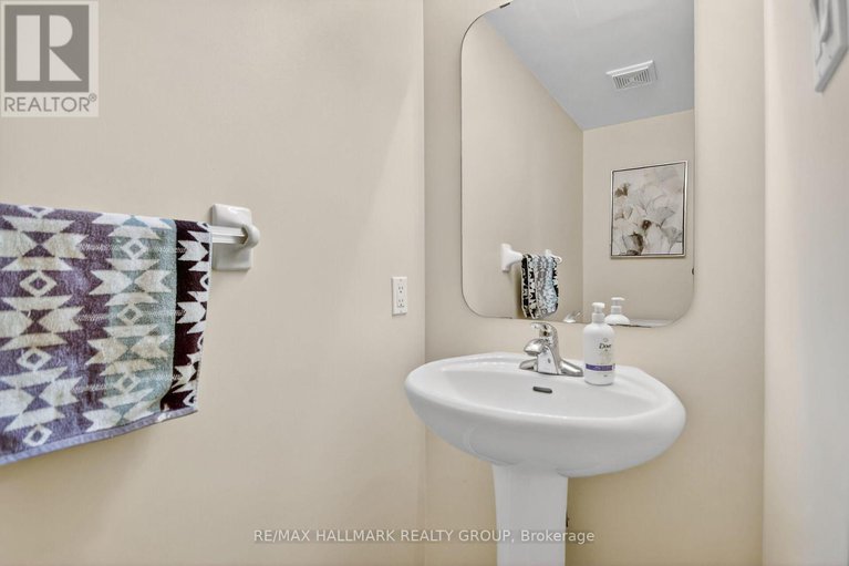 29179418/104-1512-walkley-road/heron-gateindustrial-park/ottawa/ontario/K1V2G5_14