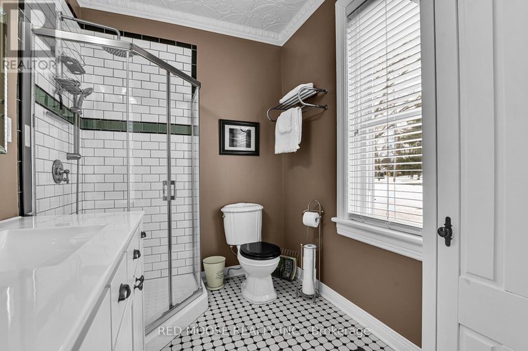 29413617/489-fred-street/winchester/north-dundas/ontario/K0C2K0_15