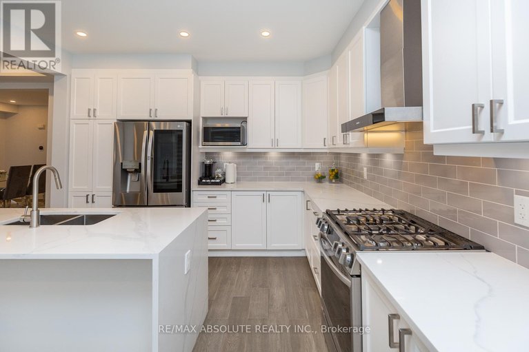 29563343/1019-apolune-street/half-moon-bay/ottawa/ontario/K2J6N8_14