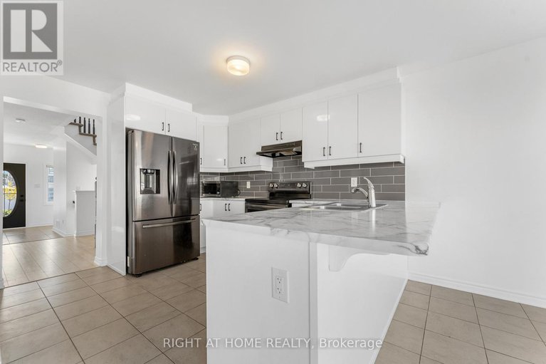 29248169/47-mudminnow-crescent/avalon-west/ottawa/ontario/K4A5H9_21