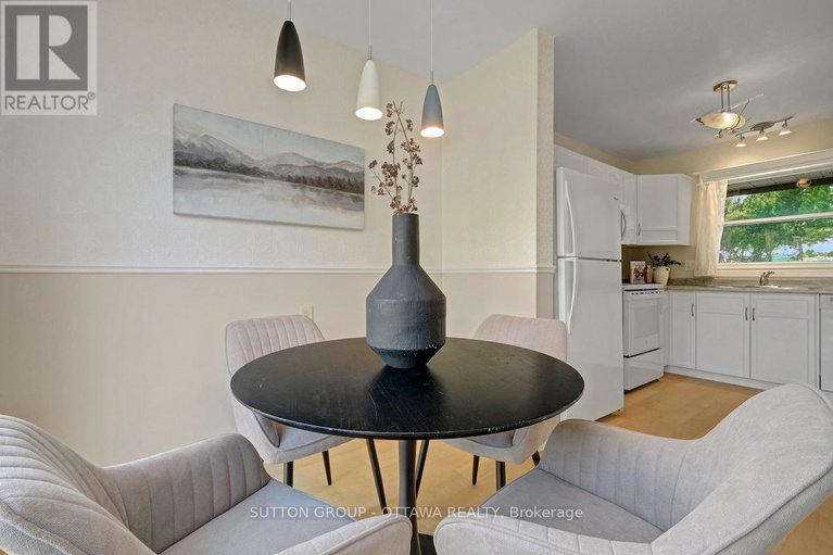 28649208/1677-bottriell-way-n/fallingbrookpineridge/ottawa/ontario/K4A1W1_21