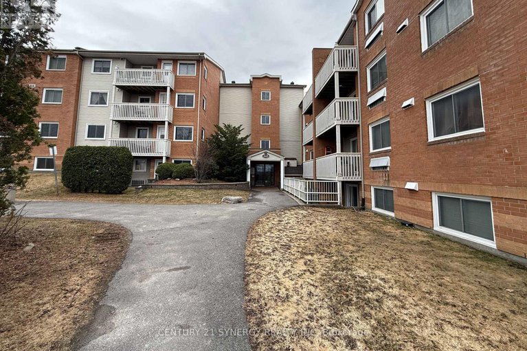 28227973/202-345-centrum-boulevard/bilberry-creekqueenswood-heights/ottawa/ontario/K1E3W9_1