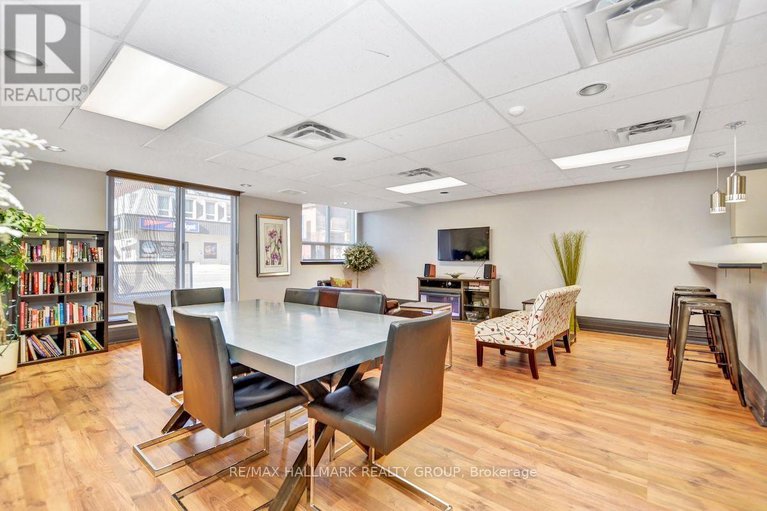 28940171/802-429-somerset-street-w/ottawa-centre/ottawa/ontario/K2P2P5_29