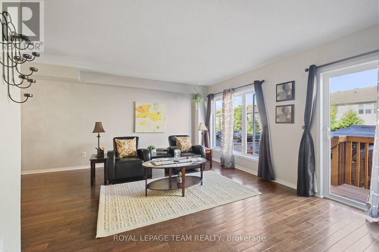 29058960/215-parkrose-private/chatelaine-village/ottawa/ontario/K4A0N8_18