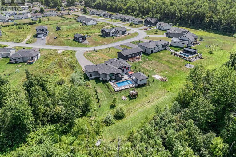 29320796/278-roxanne-street/clarencerockland-twp/clarence-rockland/ontario/K0A1N0_40