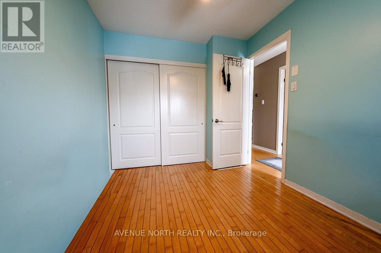 29413280/894-lise-crescent/town-of-rockland/clarence-rockland/ontario/K4K1G8_12