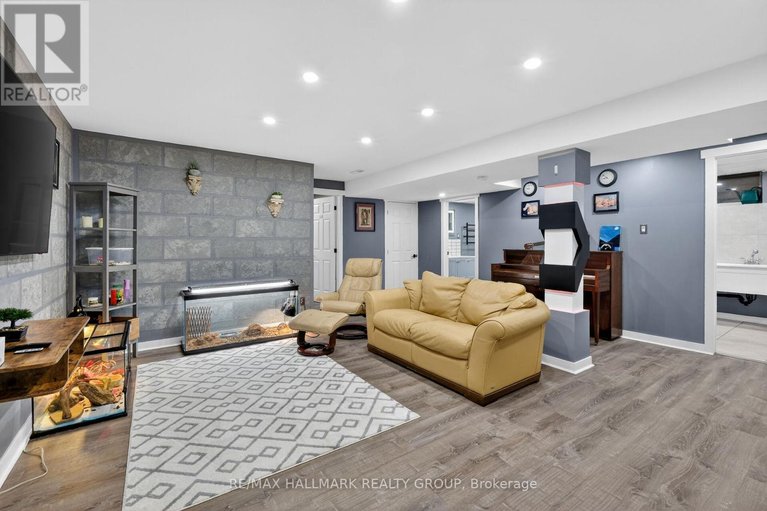 29678408/3821-indian-creek-road/clarencerockland-twp/clarence-rockland/ontario/K0A2A0_31