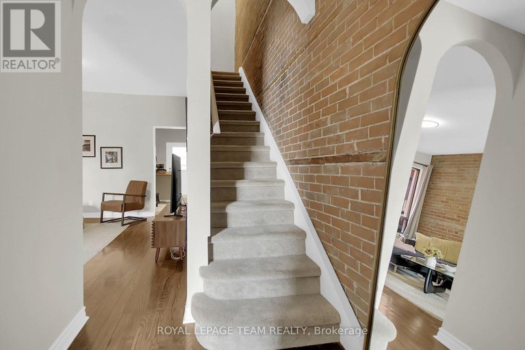 28974403/57-argyle-avenue/ottawa-centregolden-triangle/ottawa/ontario/K2P1B3_4