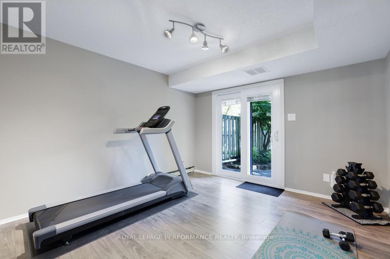 28992584/21-arbordale-crescent/centrepointe/ottawa/ontario/K2G5C7_9