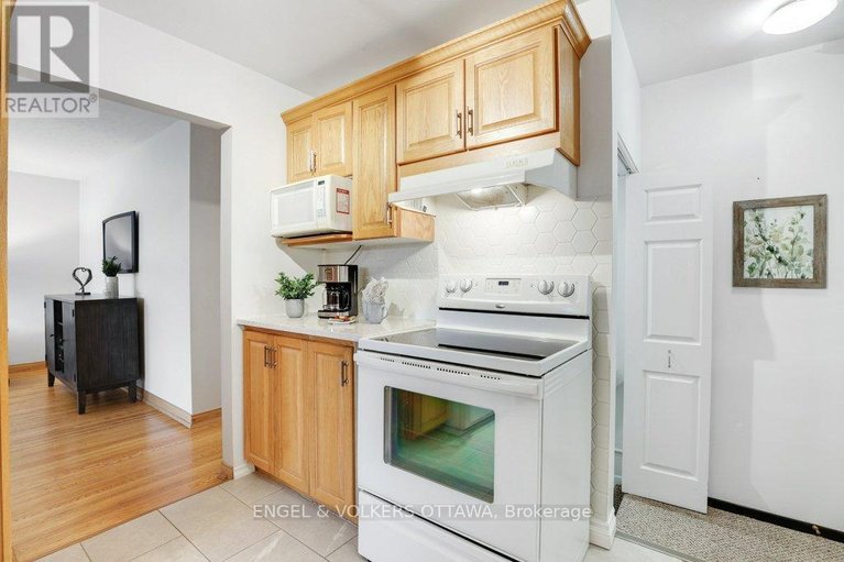 29677925/1869-louisiana-avenue/urbandale-acres/ottawa/ontario/K1H6T8_16