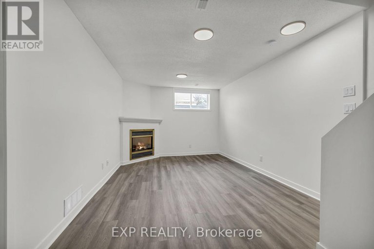 28543966/423-hillsboro-private/emerald-meadowstrailwest/ottawa/ontario/K2M3A7_30