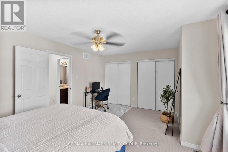 28834905/379-rolling-meadow-crescent/mer-bleuebradley-estatesanderson-park/ottawa/ontario/K1W0A9_19