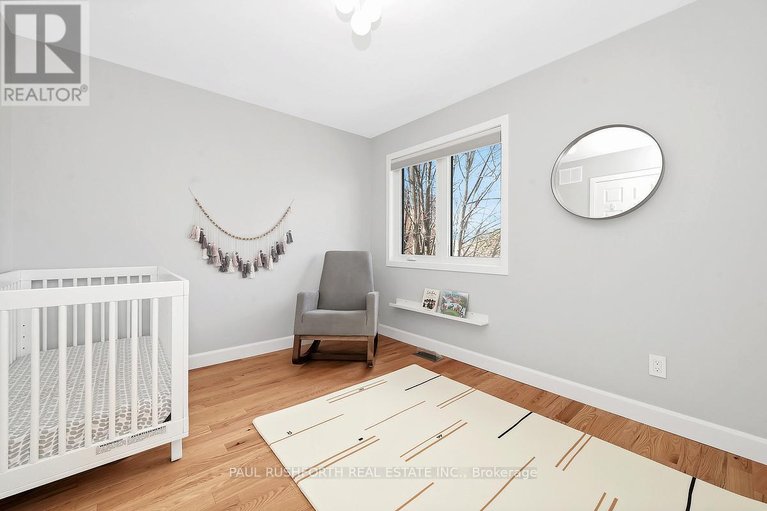 29651797/137-fordham-private/central-park/ottawa/ontario/K2C4G5_21