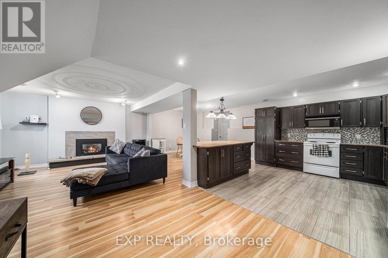 28875473/4806-frank-kenny-road/sarsfieldbearbrook/ottawa/ontario/K0A3H0_18
