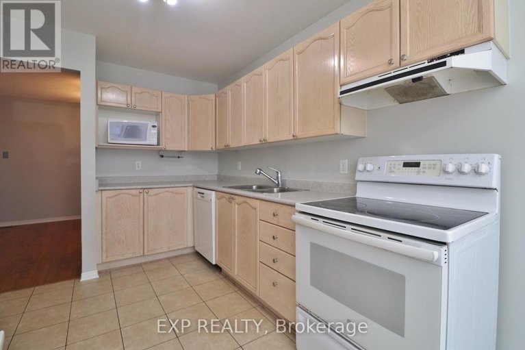 29113722/2127-lauzon-street/fallingbrookgardenway-south/ottawa/ontario/K4A3K7_15