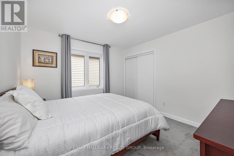 28574225/756-cappamore-drive/half-moon-bay/ottawa/ontario/K2J6W3_28