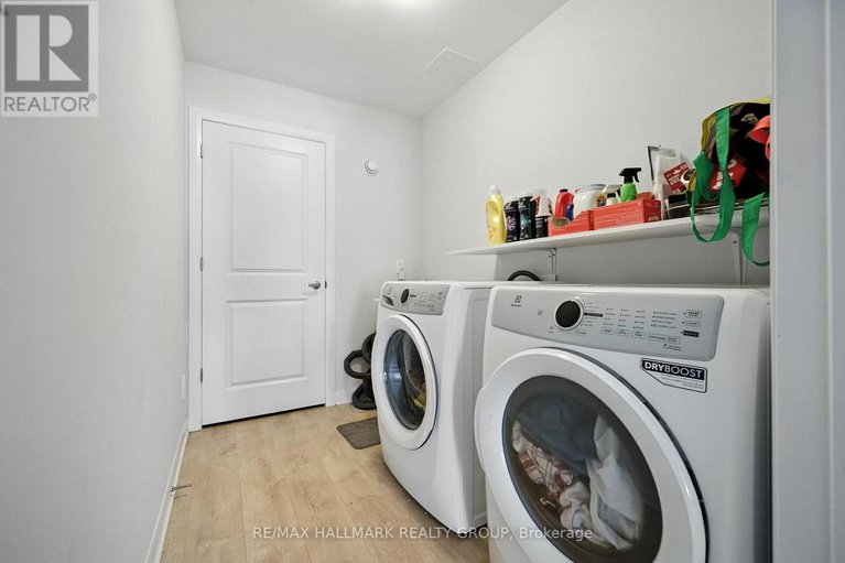 28635890/702-confluence-walk/avalon-west/ottawa/ontario/K4A5M6_5