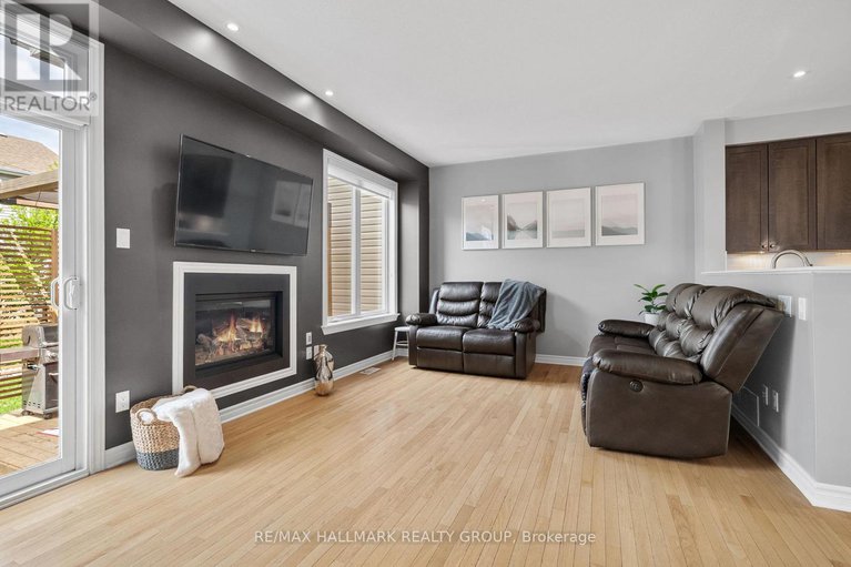 28317889/297-mojave-crescent/stittsville-north/ottawa/ontario/K2S0H7_15
