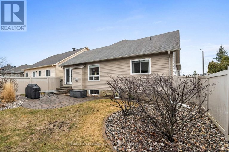 29614140/631-robert-hill-street/almonte/mississippi-mills/ontario/K0A1A0_35