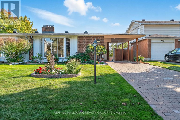28966380/1816-applegrove-court/beacon-hill-south/ottawa/ontario/K1J6S5_1