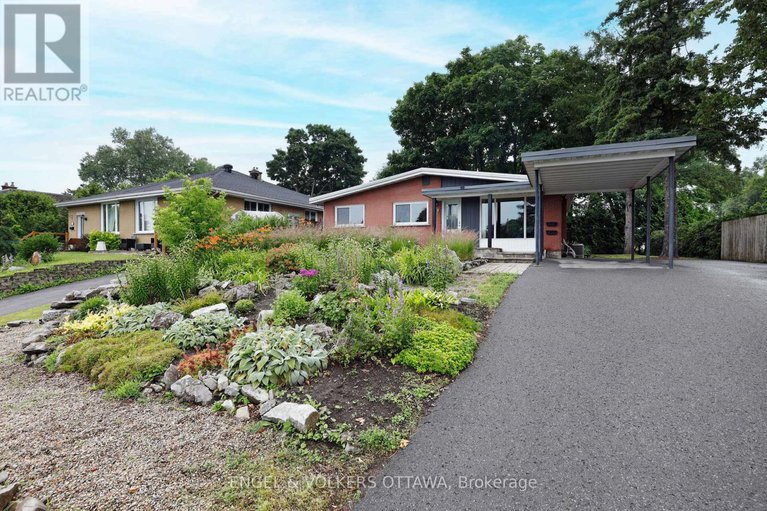 28561500/919-bermuda-avenue/carson-meadows/ottawa/ontario/K1K0V8_1