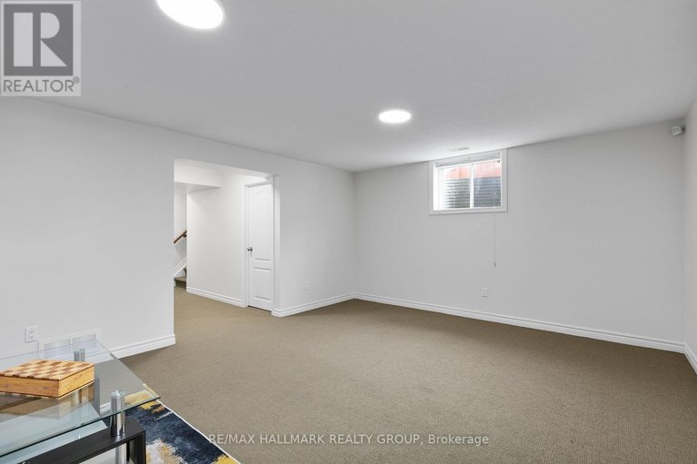 29454598/4120-kelly-farm-drive/blossom-parkkemp-parkfindlay-creek/ottawa/ontario/K1T4J2_26