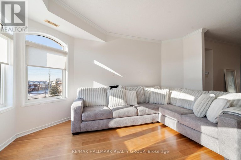 28604649/7-70-briargate-private/springridgeeast-village/ottawa/ontario/K4A0C3_14