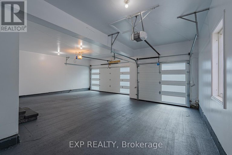 29038372/15-wellsmere-court/rideau-heightsrideau-river/ottawa/ontario/K2E8C2_47