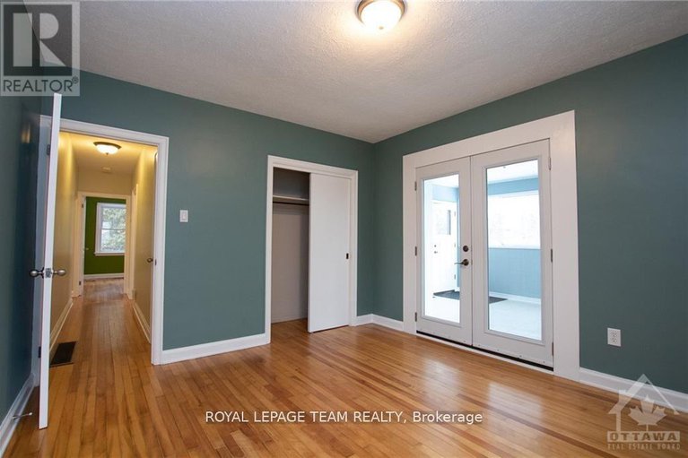 29269332/49-crownhill-street/beacon-hill-south/ottawa/ontario/K1J7K5_17