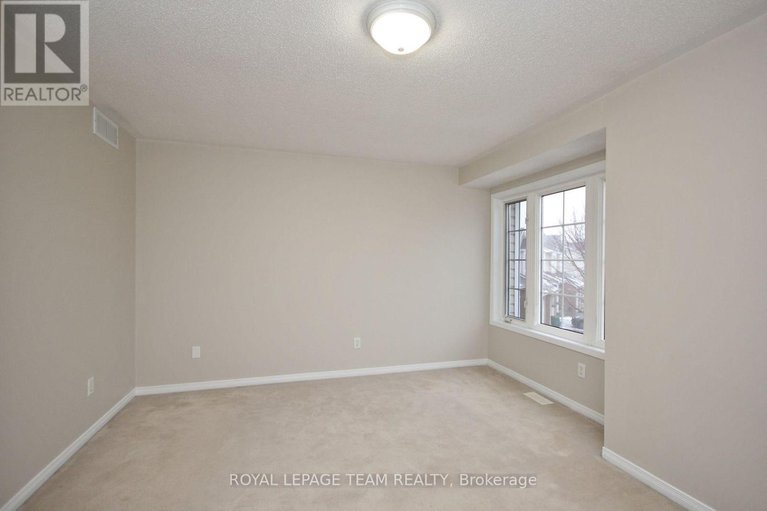 29564230/139-oakfield-crescent/longfields/ottawa/ontario/K2J5H8_15