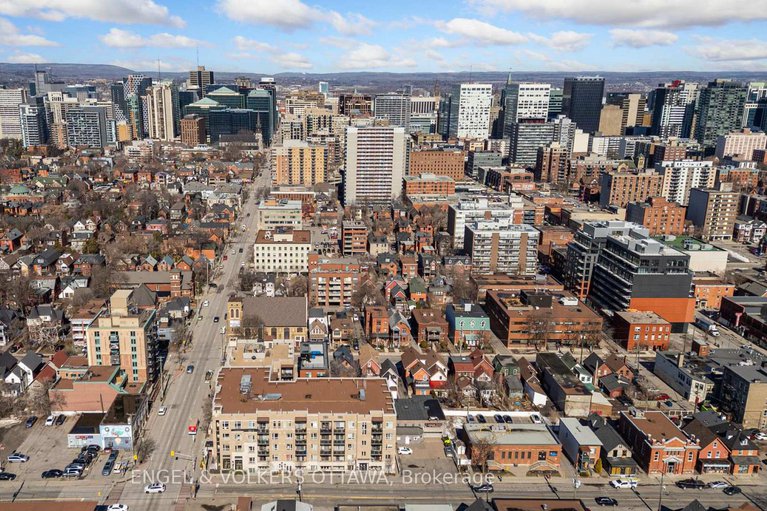 28070950/514-429-kent-street/ottawa-centre/ottawa/ontario/K2P1B5_34