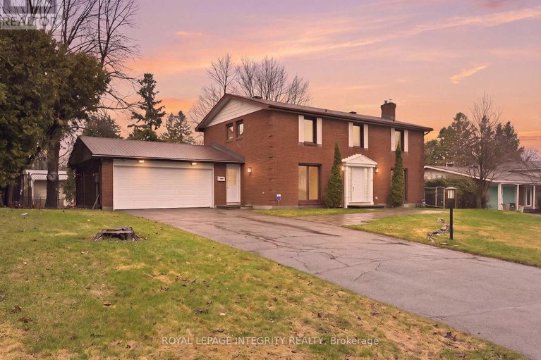 29618053/68-beaver-ridge/city-viewskylinefisher-heightsparkwood-hills/ottawa/ontario/K2E6E4_2